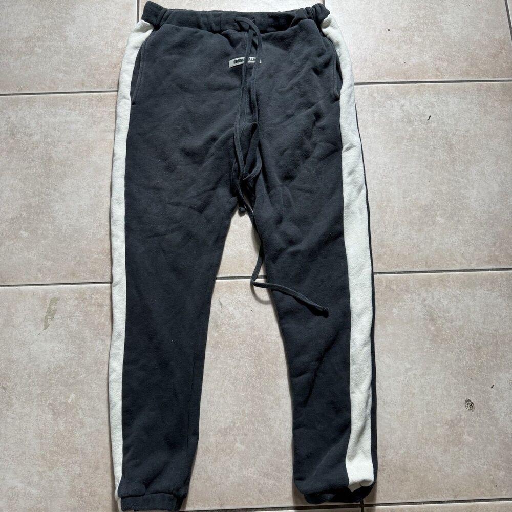 Essentials Fear of God Men’s Size Medium Sweatpants Black White Striped Casual